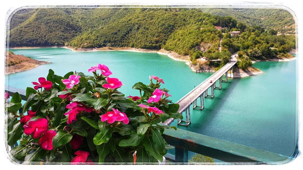 La Terrazza Sul Lago Turano Castel di Tora Exterior foto