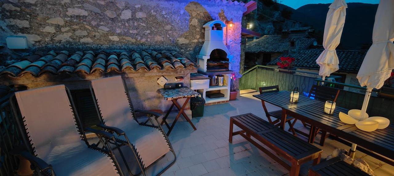 La Terrazza Sul Lago Turano Castel di Tora Exterior foto